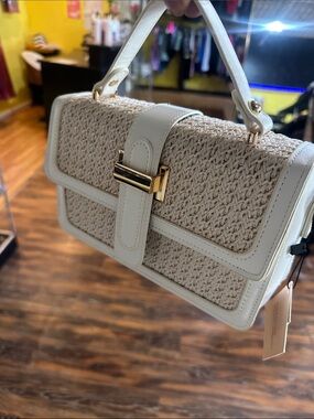 Bentley Woven Top-Handle Shoulder Bag in Cream - Elegant Everyday Style